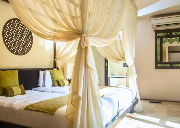 Dilana 2 Bedroom Bamboo Seminyak (Bali)